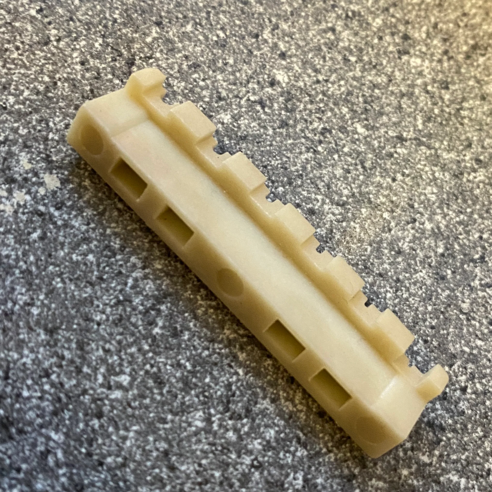 Earvana Compensated Nut – Acoustic & wound G SHELF TYPE - Image 3
