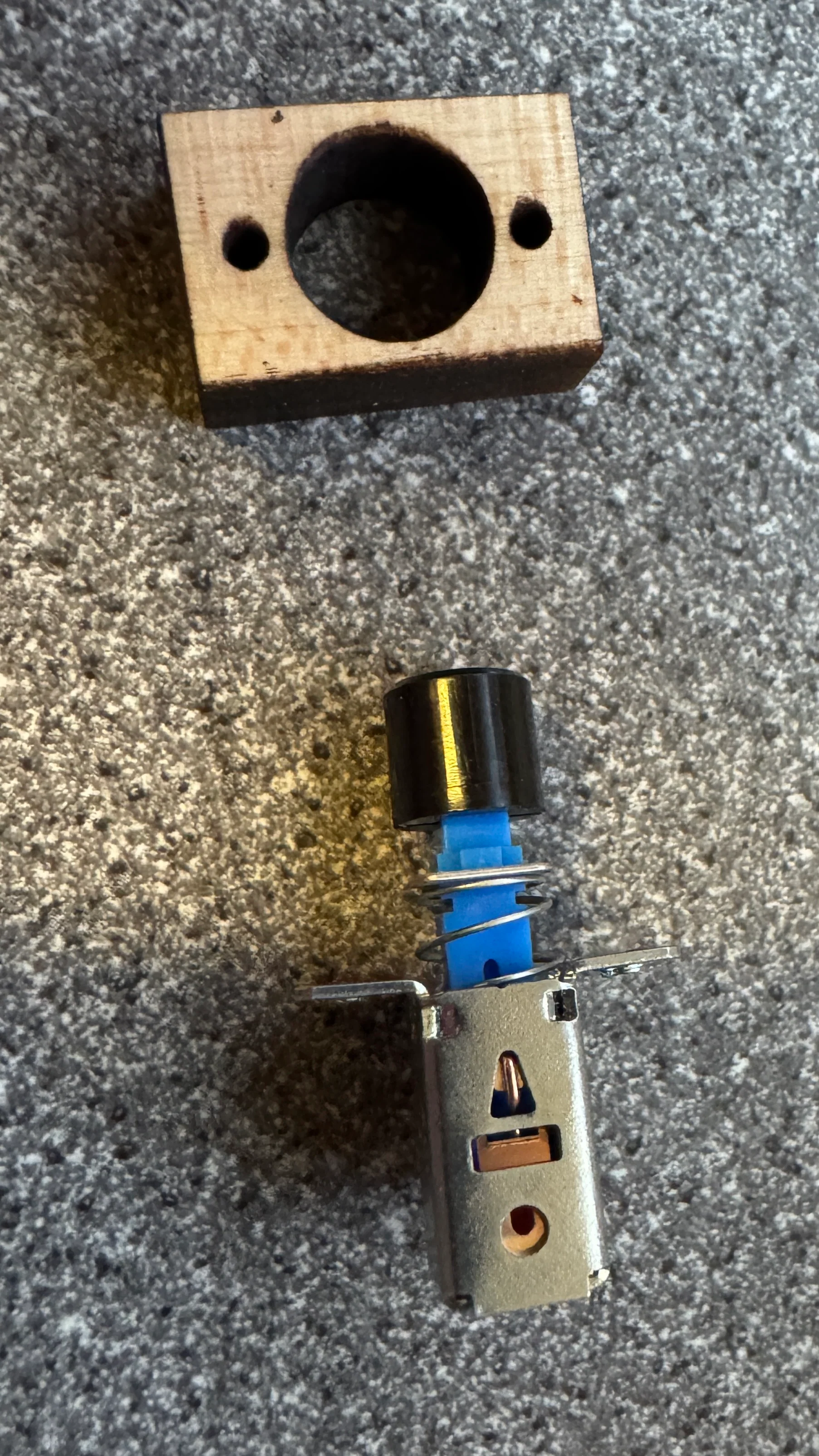 James Tyler or Fender style push button switch - Image 3