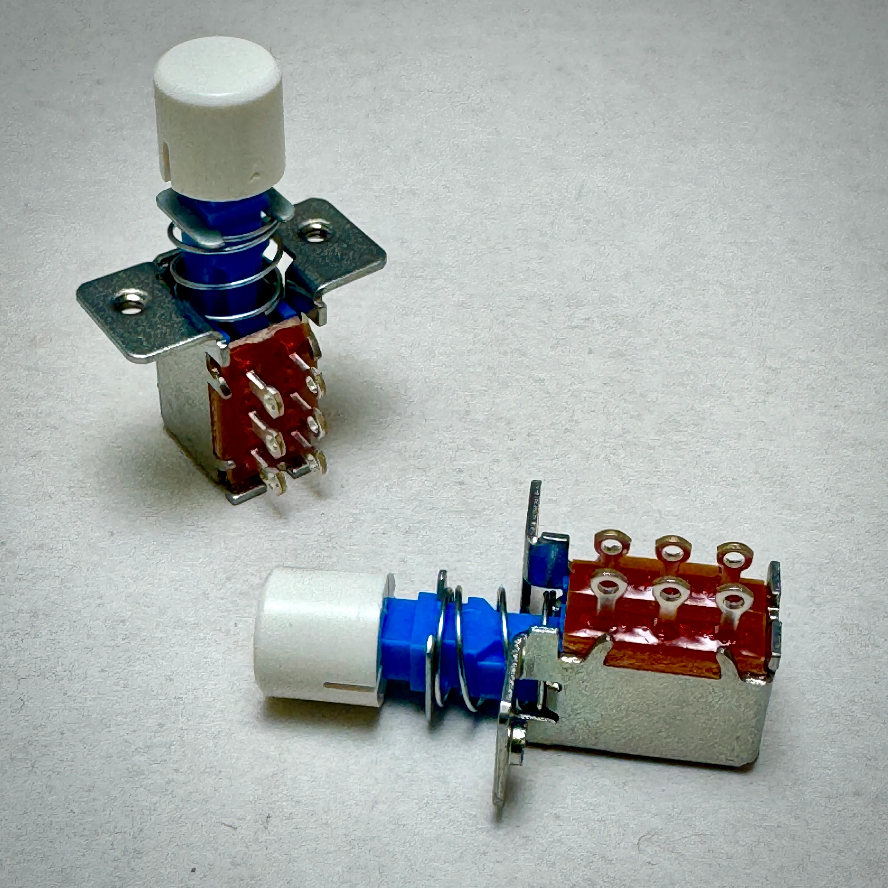 James Tyler or Fender style push button switch - Image 6