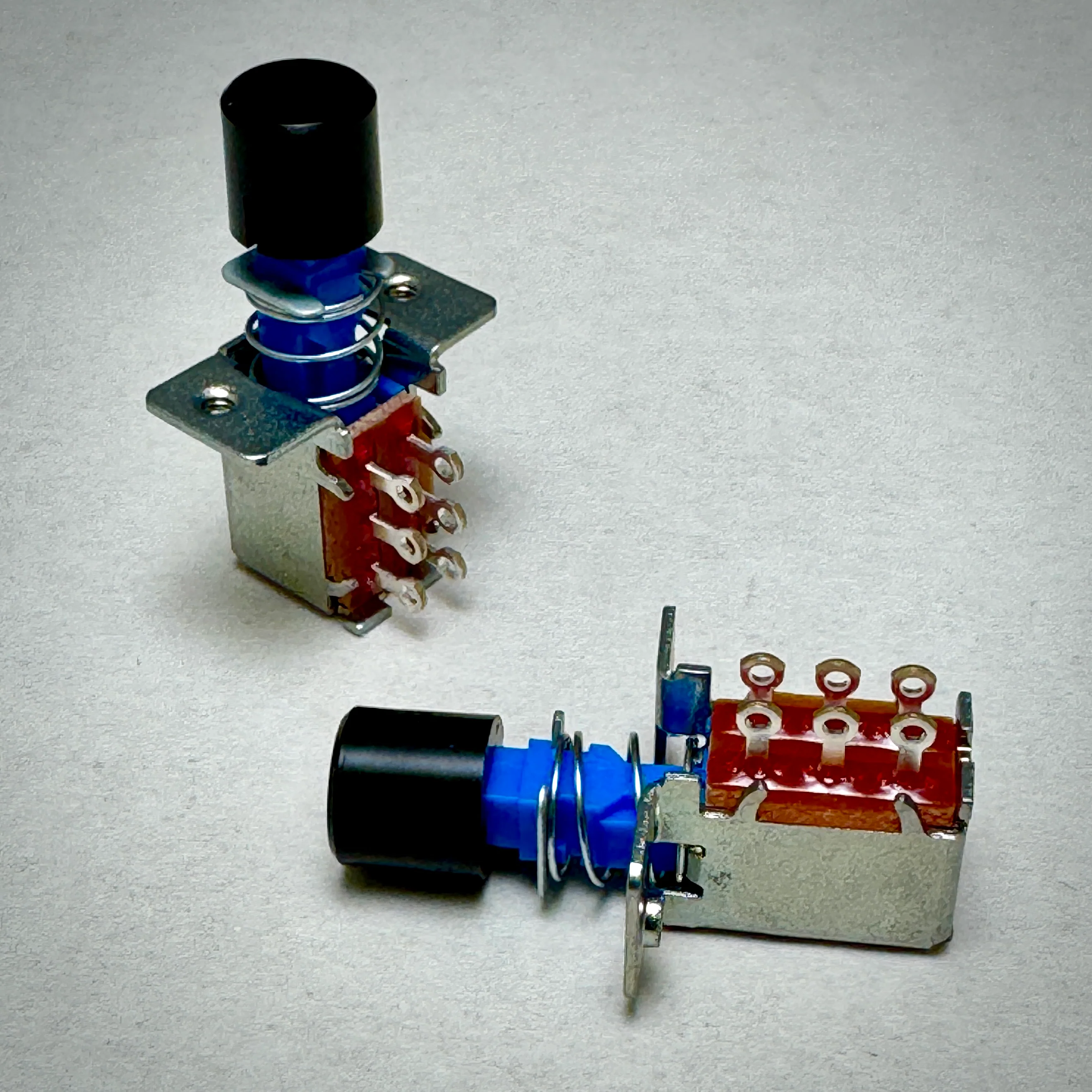 James Tyler or Fender style push button switch - Image 7